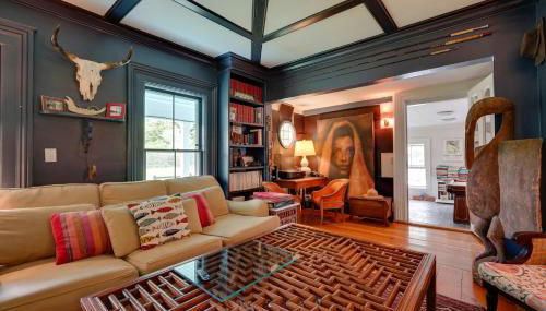 Gorgeous Victorian-Style House with Hilltop Pool! - Foto 5