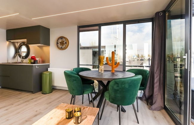 Beautiful Houseboat in Marina of Volendam - Foto 22