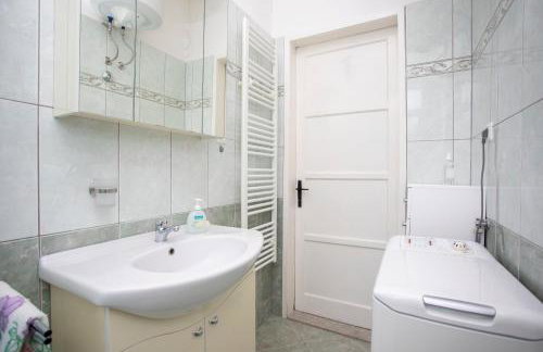 Apartman Lidija Koromačno - Foto 8