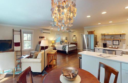 Steps to Riverfront Dtwn Bluffton Studio! - Photo 5