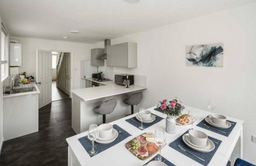 Elegant 5 bed house with parking- Photo ID Required - Foto 9