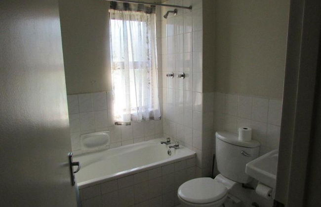 Serengeti Self Catering Units - Photo 6