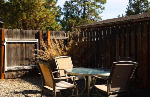 10min to Downtown Bend - Chic 2BDR - Photo 14