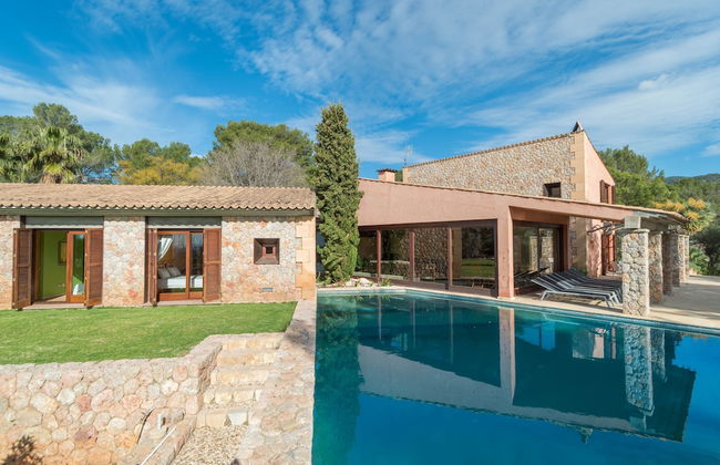 Can Toni Gat in Caubet - Photo 1