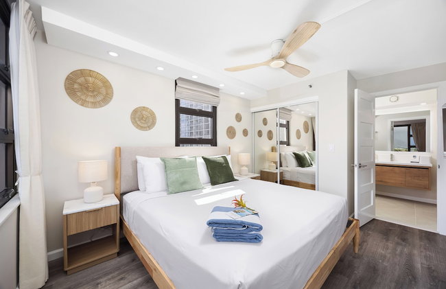 Mountain View Condo with King or Queen Bed and Parking - Photo 51