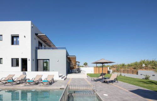 Sunnyside Villas, Just Steps to the Beach & Restaurants, By ThinkVilla - Photo 27