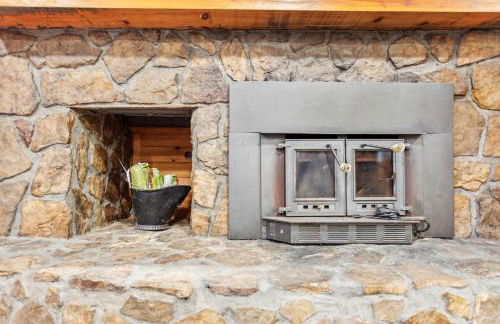 Cabin Bliss - Just 1 Mile from Lake Lanier - Foto 26