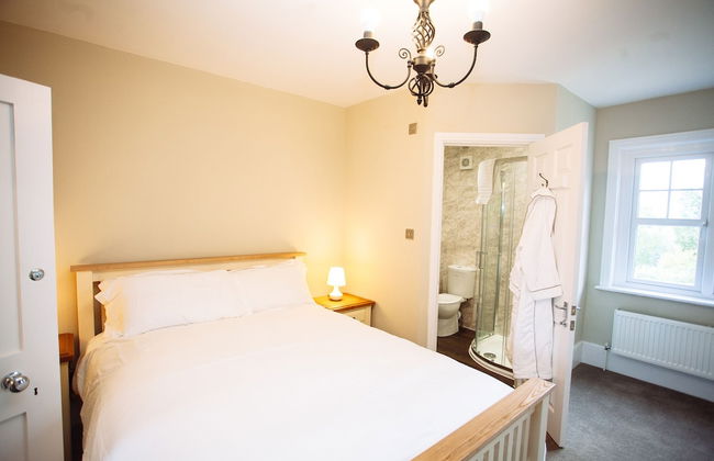 The Farmhouse - Sleeps 12 With Private Grounds - Foto 2