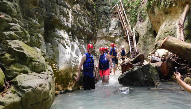 Aventura nas Cataratas de Damajagua - Foto 5