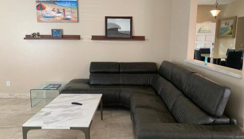 Pacific Breeze Right Next to Huntington Beach Pier! Steps from Beach!! - Foto 3