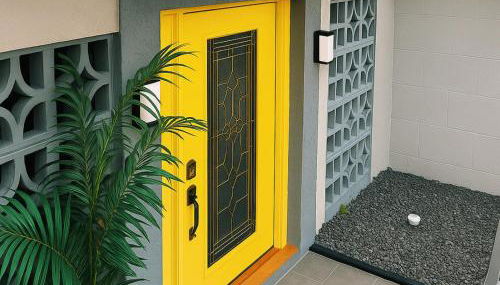 4bdrm Waterfront salt water Pool home with Outdoor theater Game Rm Make up vanities in every room Perfect for Game days and concerts trips to Miami Hard rock stadium and hotel 15 mins away - Foto 2