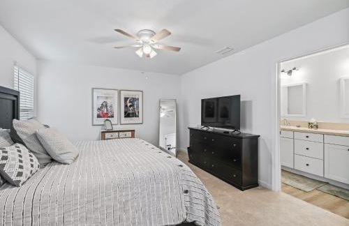 928 Z5 VILLAGE OF LAKE DENHAM by REMAX Premier - Foto 2