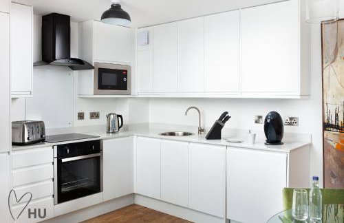 Boutique 1 Bdrm Duplex Suite on Marina 305 - Foto 2