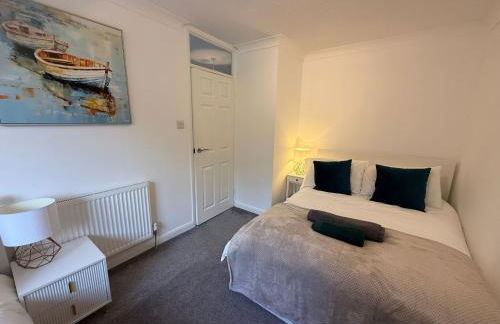 Newbury House Long Stays Free Parking and Wifi - Foto 1