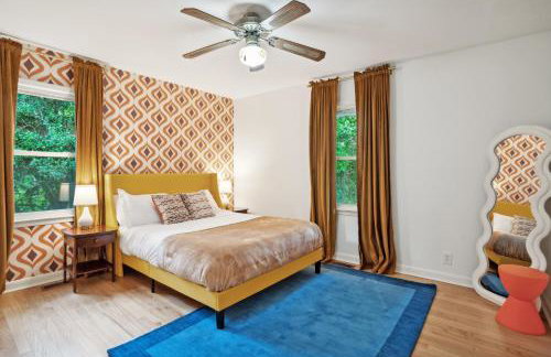 Centrally Located 4BD Home BBQ Downtown Nearby - Foto 28