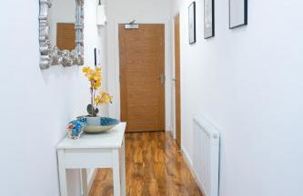 Spacious, Well-Equipped Apartment With Parking - Foto 17