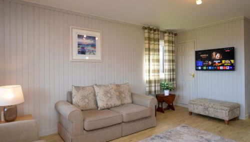 Heather Lodge with Hot Tub - Foto 4