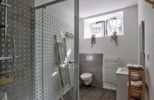 Confort moderne dans un gîte historique à Saint-Galmier - FR-1-496-276 - Foto 14