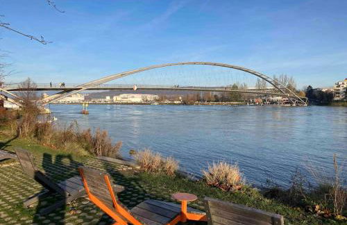 Basel-Tram 8-Tristate-Bridge-Riverview - Foto 25