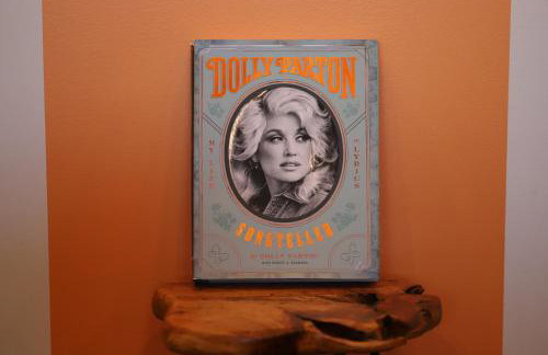 Nashville Oasis at The Muse Modern 2BR with Balcony Rooftop Views - Foto 22