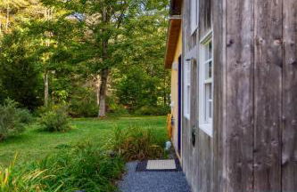 Modern Woodland Escape w Wshr dryer and Large Yard - Foto 27