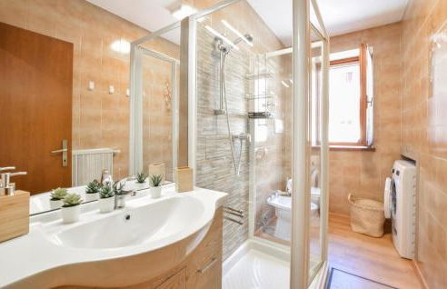 Nice Apartment In Lanzada With Wifi - Photo 18