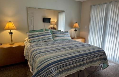 Treasure Island Beach Club 727-360-7096 - Foto 8