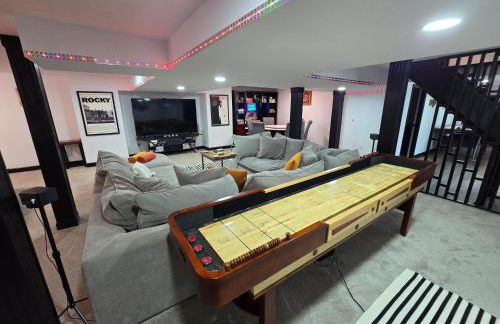 Spacious, Renovated, 5-bedroom Retreat, Near I-85 - Photo 56