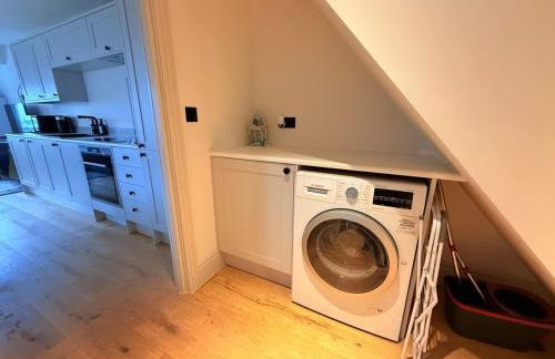 Super Modern Ground floor Flat near City centre - Foto 22