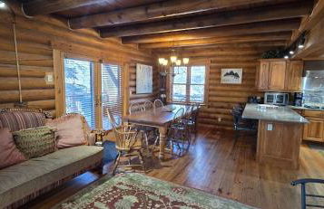 Coopers Run Five Bedroom Log Home with Hot Tub Pool Table and Views - Foto 7