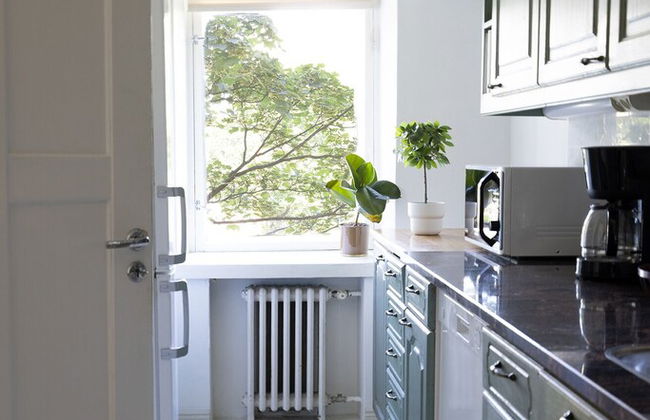 2ndhomes Charming 2BR Home w Balcony - Foto 12