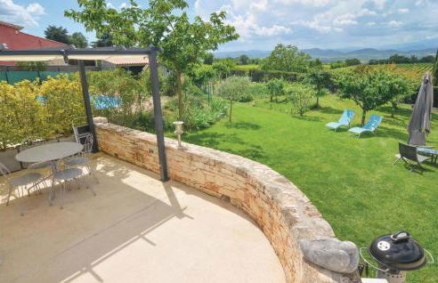 Beautiful Home In Barjac With Wifi - Photo 15