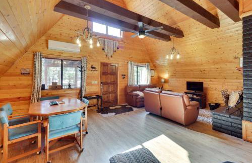 Decks and Fire Pit Rustic-Modern Overgaard Cabin! - Foto 6