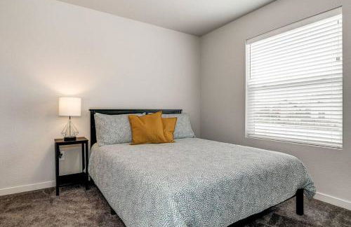 New 3 Bedroom Townhome with Mountain Views - Foto 26