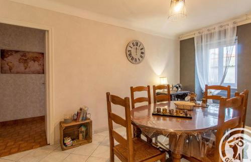 Gîte familial avec belle cour, 3 chambres, proche vignobles et activités, au calme en campagne angevine - FR-1-622-11 - Foto 6