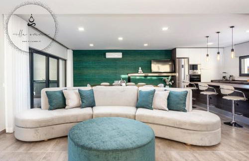 V5 Villa Emma - Luxury 5 bedroom, Pool and Jacuzzi - Foto 33