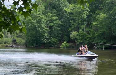 Charming Romantic Lakefront Cottage or Guest Room Depending on Availability Near Golf - Foto 29