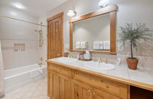 Villa Montane 219 by East West Hospitality - Foto 30