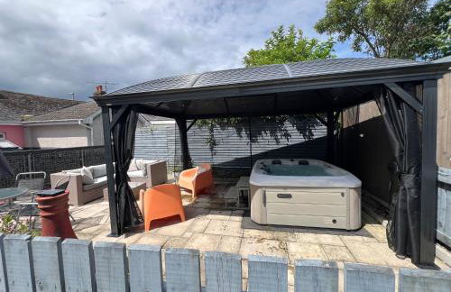 Portaferry Waterfront Townhouse with Hot Tub - Foto 31