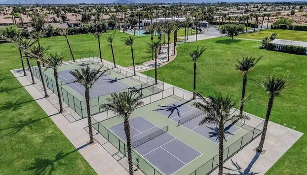 The Bravo Beach Club Tennis, Beach, Basketball, Golf Ultra-luxe Compound by Avantstay - Photo 2, Interior