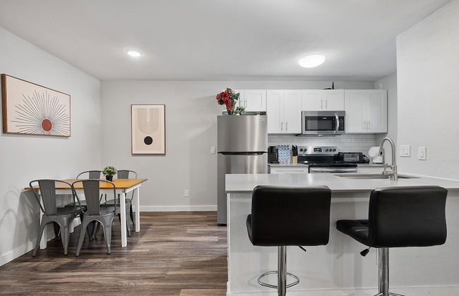 Modern 2BR Near UT Hyde Park Evonify - Foto 28