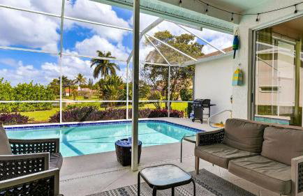 Private Pool Pond Views Bonus Lounge in Gated Naples Community Drive to Dining Sand - Foto 5