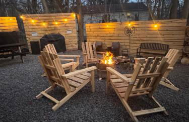 Casa Rosado @ Pocono II by Lake Hot Tub Camelback - Foto 27