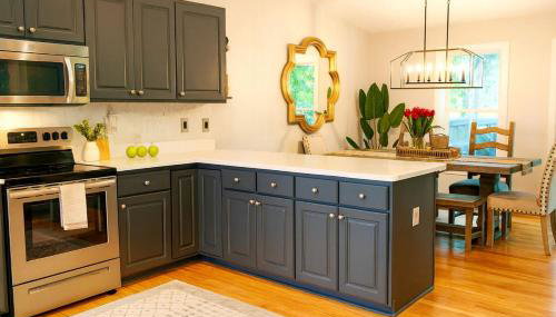 Waterfront Retreat with Spectacular Interior, Jacuzzi and Game Room in NC - Foto 4