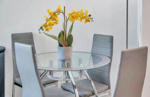 Luxury 1 BR with DEN Downtown Tampa Apt - City Views, Rooftop Pool, Workspace - Foto 10