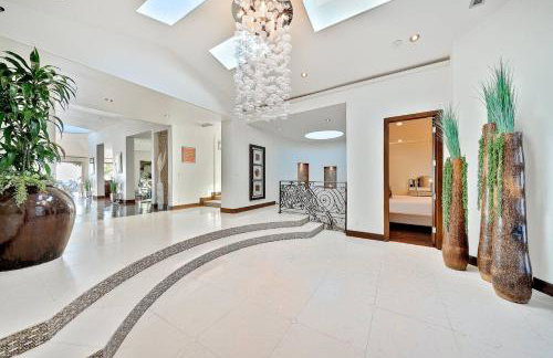 Ocean View Serenity with Theater and Heated Pool - Foto 38