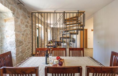 Awesome Home In Ploce With Jacuzzi - Foto 12