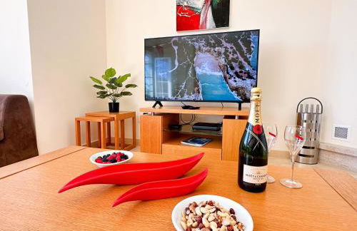 Balaia Poolside House with Sea View by BeCherish - Foto 14