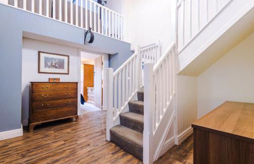 Belvedere House - Serene Countryside Escape - 4 Bedrooms Sleeps 8 - Photo 37