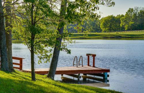 Lakefront A-Frame Cabin with Community Perks - Foto 33